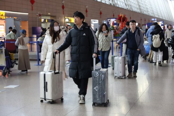 欧洲杯体育国内航班搭客赶赴办理自助值机事宜-开云「中国」kaiyun网页版登录入口